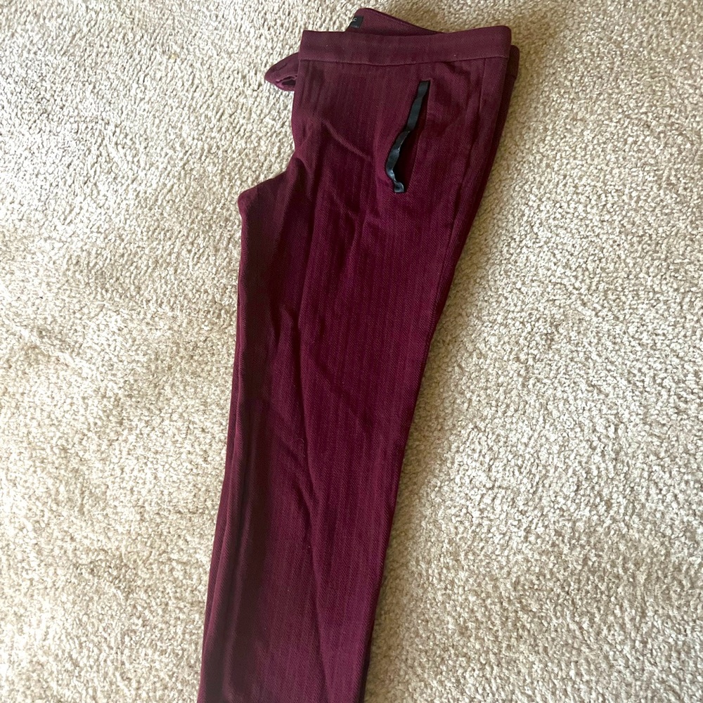 Ankle length causal work pants.  Worn twice. Wrinkled because it was in storage